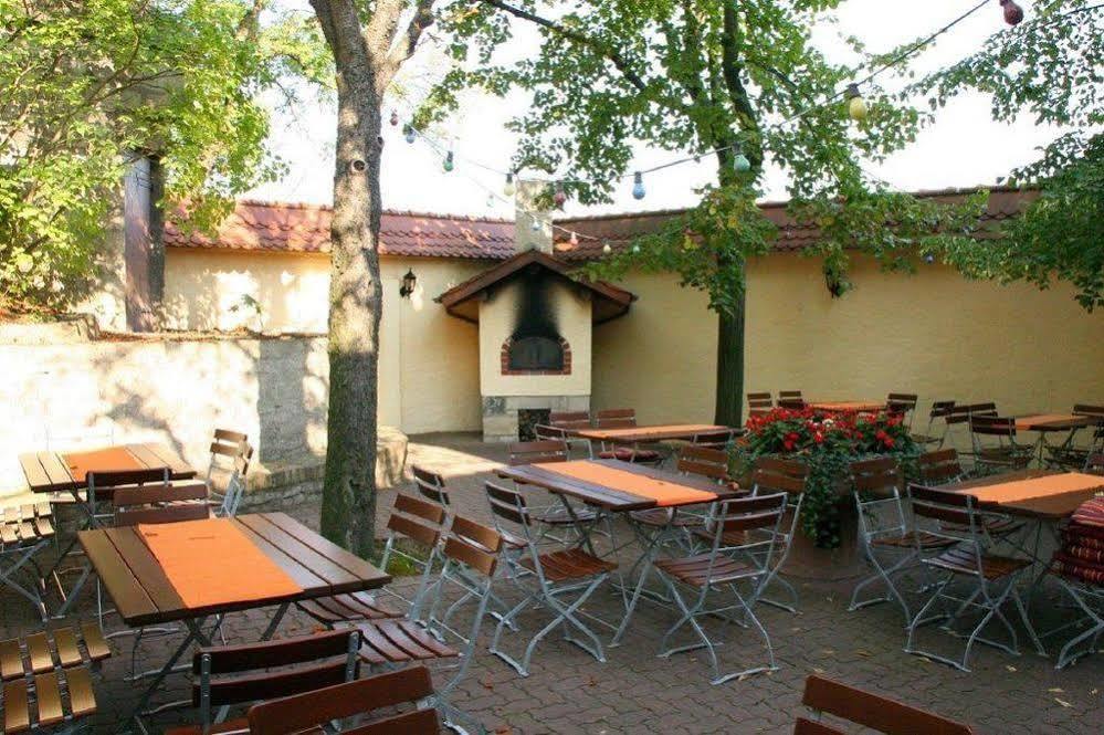 Berghotel Wilhelmsburg Bad Kosen Exterior photo